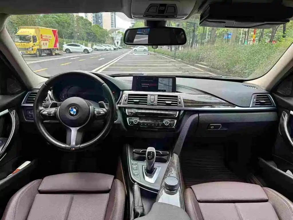 BMW 3 Series — миниатюра 7