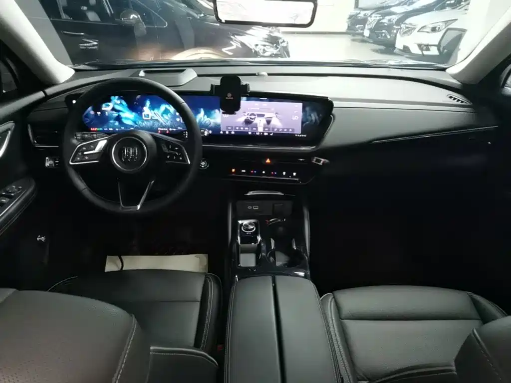 Buick Envision Plus — миниатюра 10