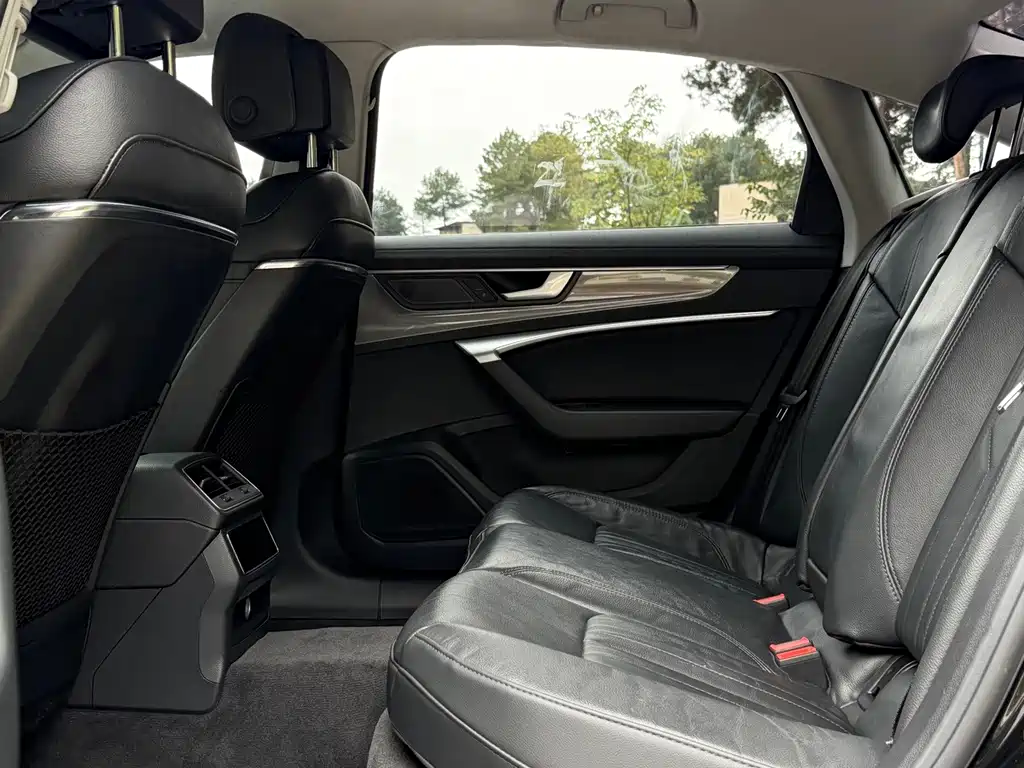 Audi A6L — миниатюра 6