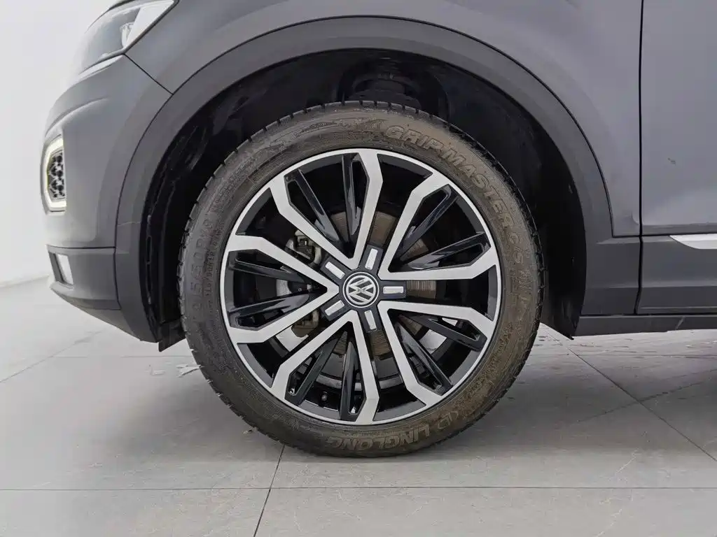 Volkswagen T-Roc — миниатюра 17