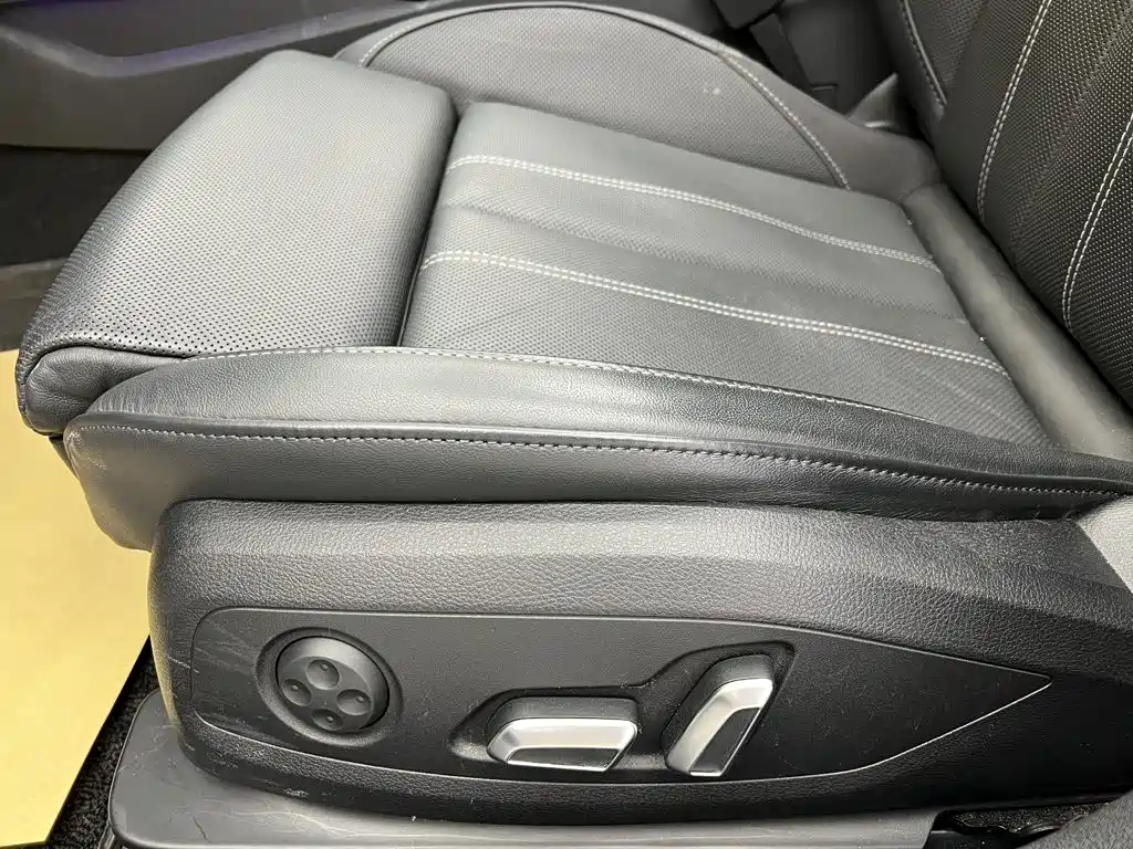 Audi A4L — миниатюра 30