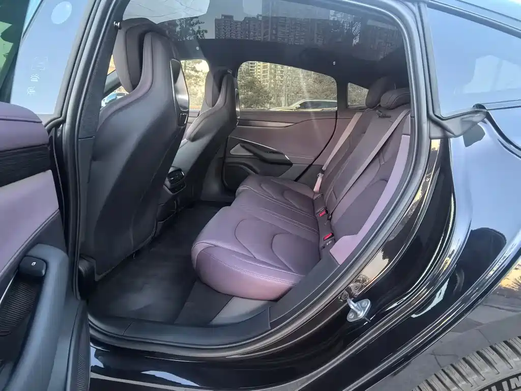 XIAOMI CAR XIAOMI SU7