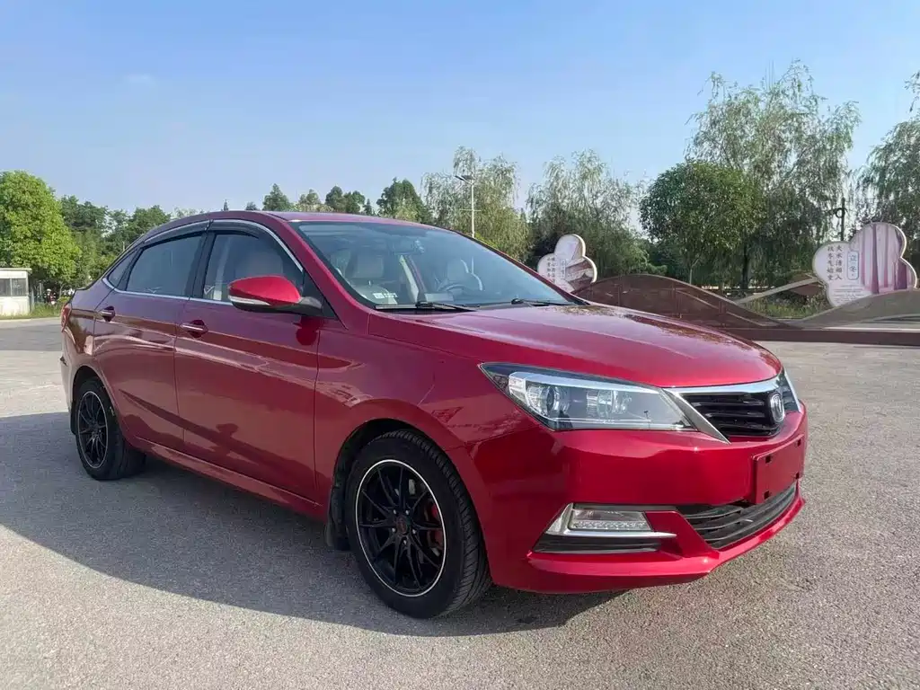 Changan V7 — миниатюра 2