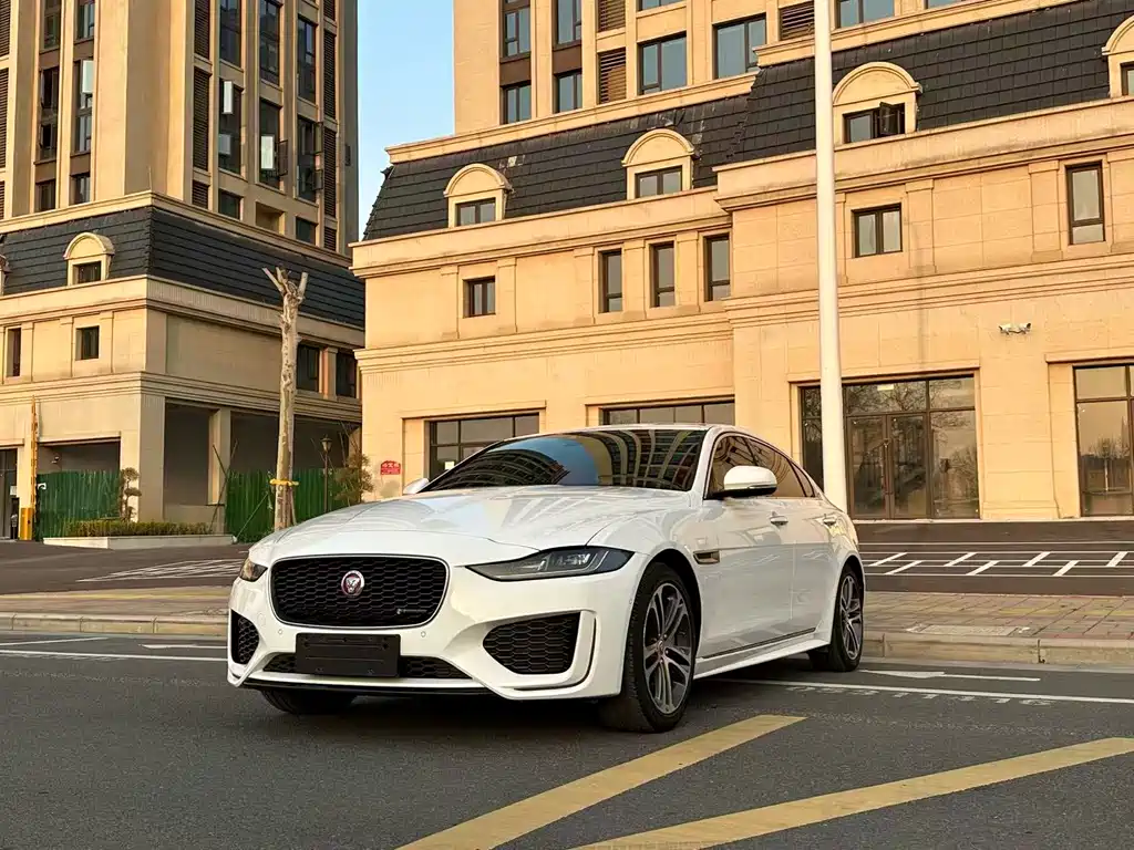 Jaguar XEL 2021