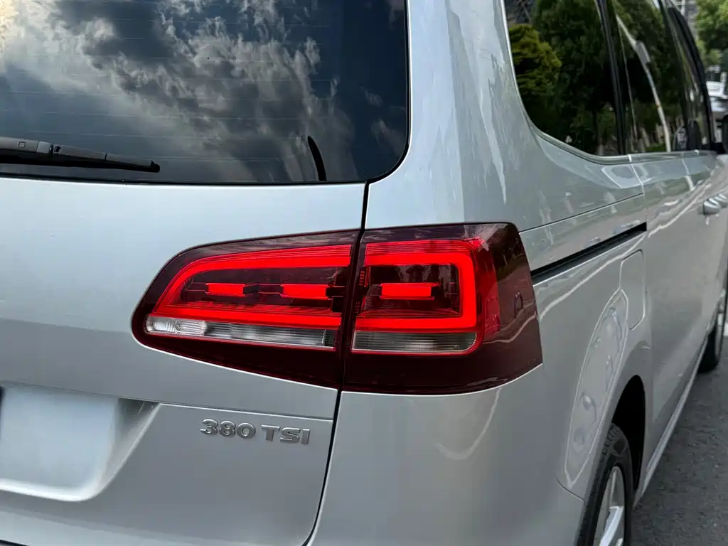 Volkswagen Sharan — миниатюра 9