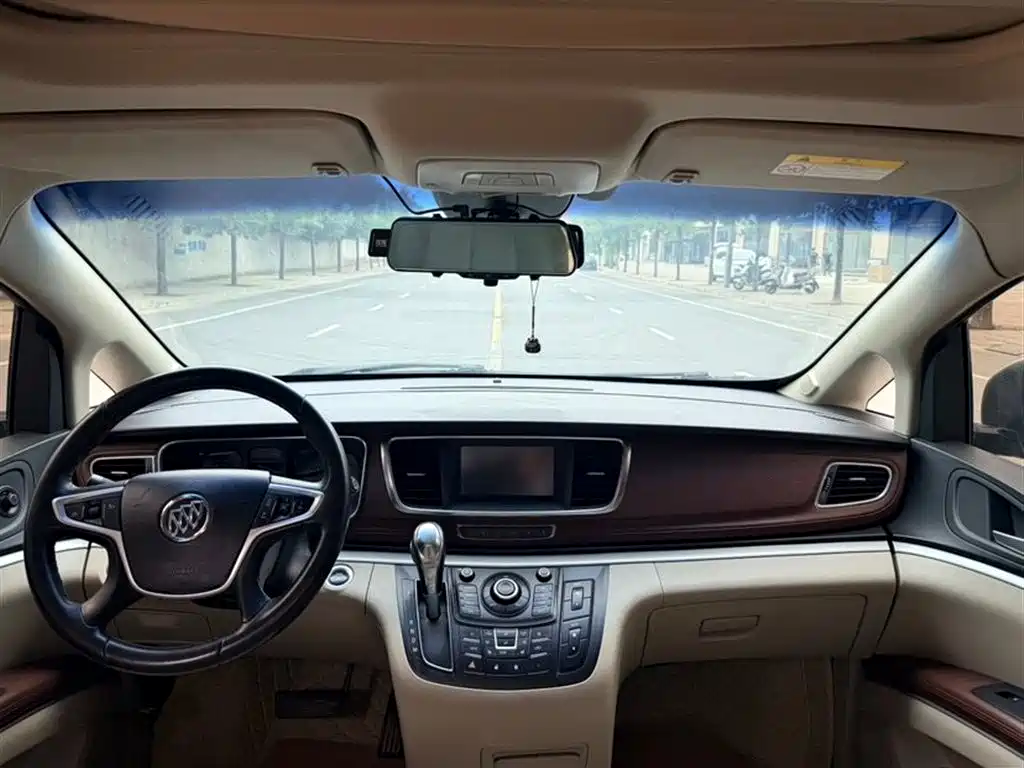 Buick GL8 2014 3.0L GT Luxury