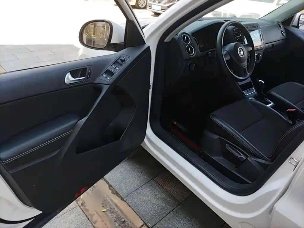 Volkswagen Tiguan — миниатюра 16
