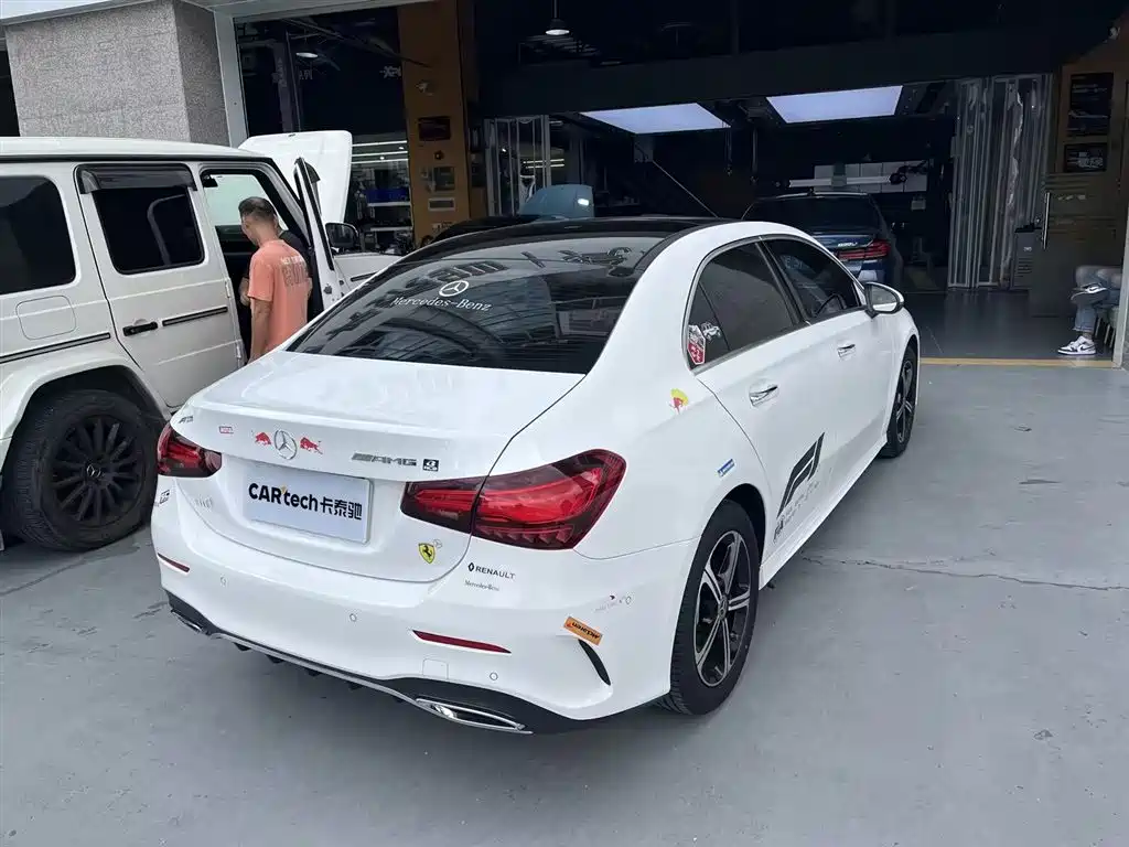 Mercedes-Benz A-Class A 2024 A 200 L Fashion