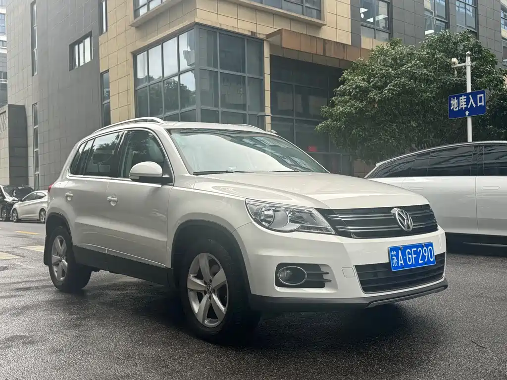 Volkswagen Tiguan 2012 1.8TSI AT