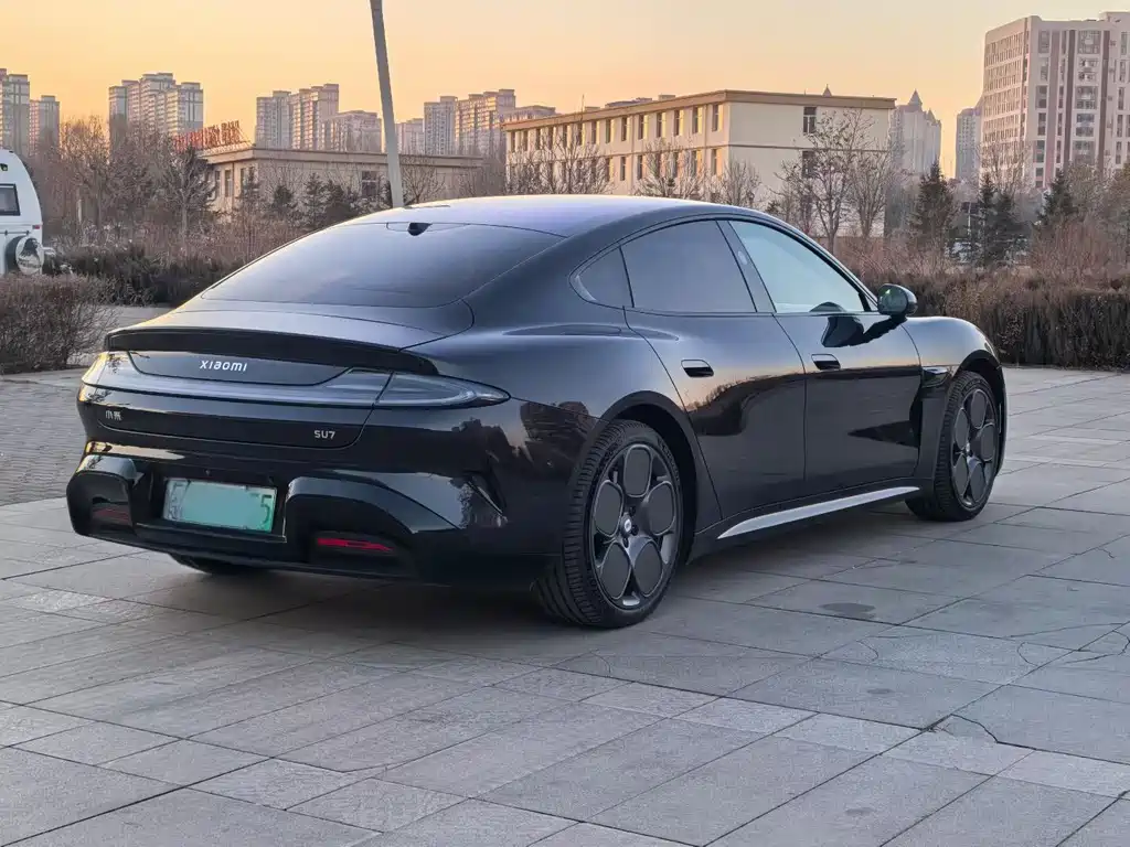 XIAOMI CAR XIAOMI SU7