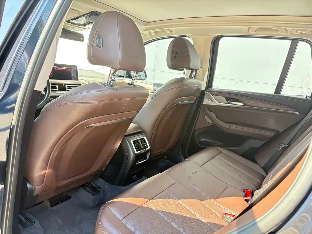 BMW X3 — миниатюра 6