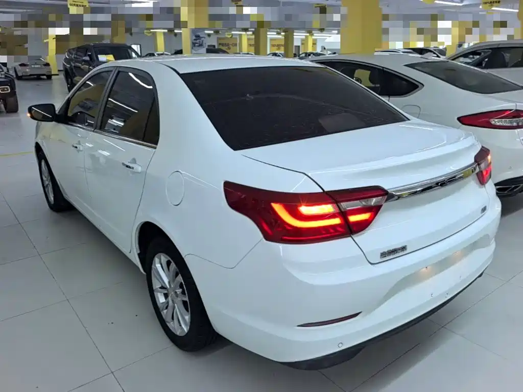 Geely Vision — миниатюра 5