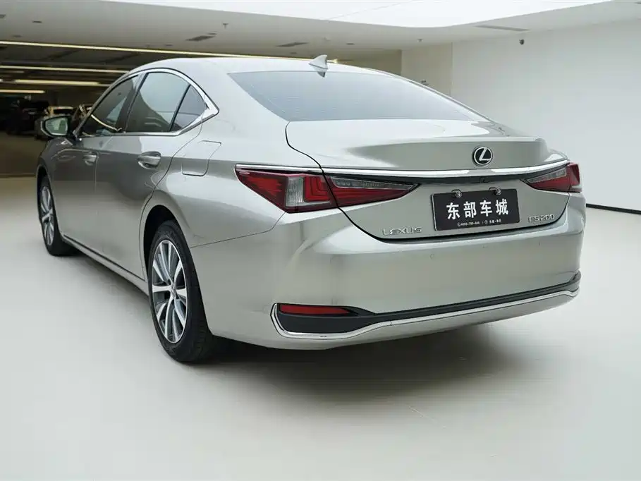 Lexus ES 2020 200
