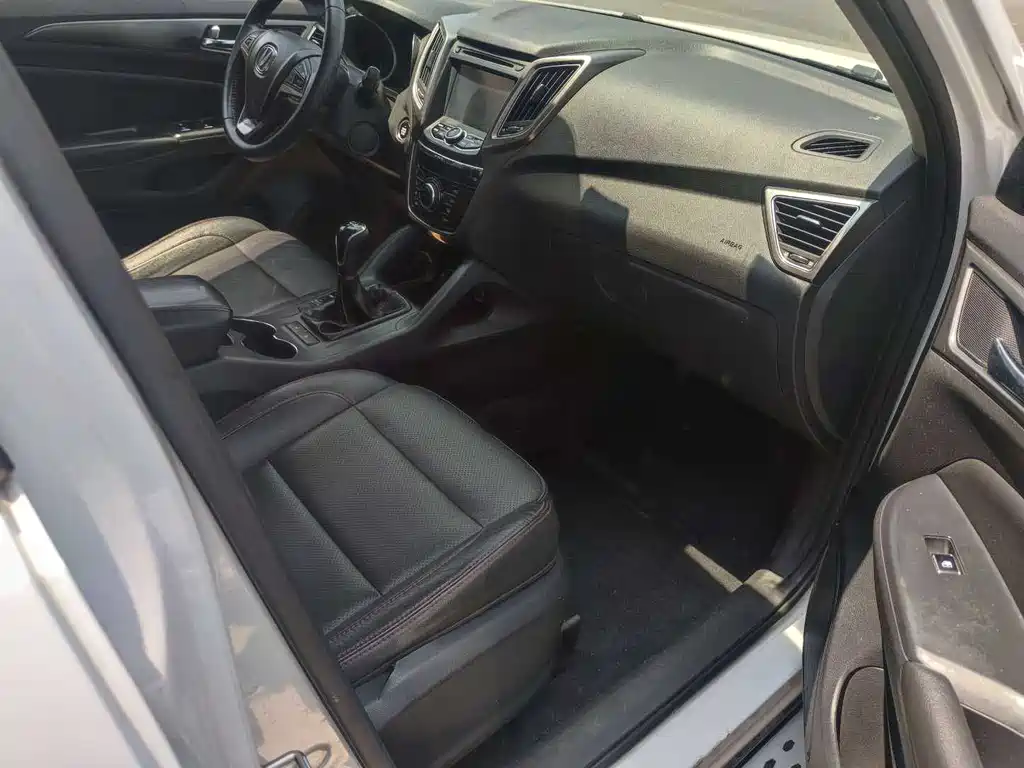 Changan CS75 2014 2.0L MT Lead IV