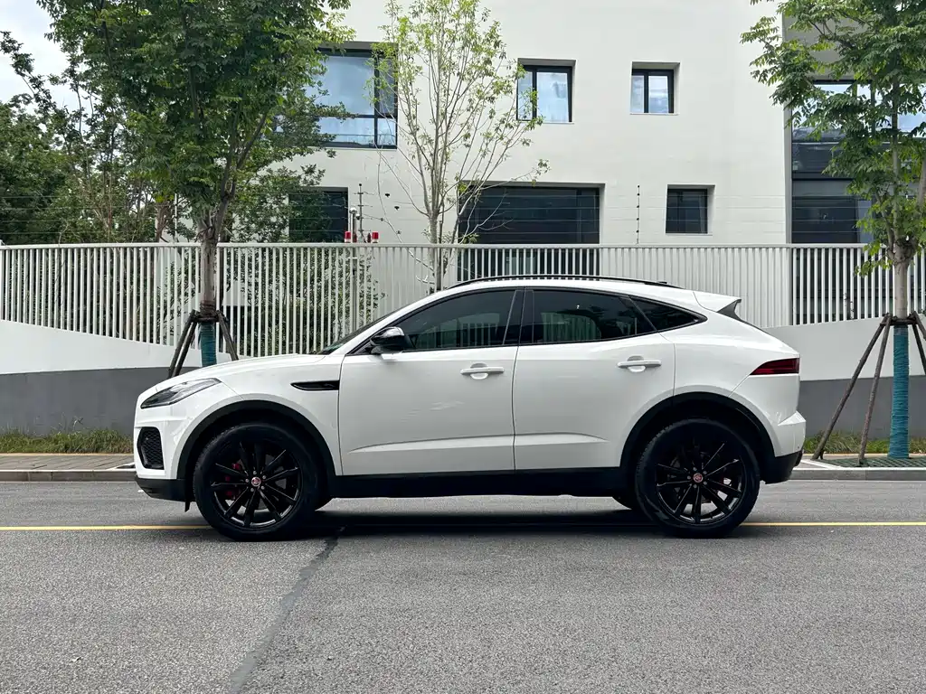Jaguar E-Pace 2024 Sport R-DYNAMIC SE BLACK