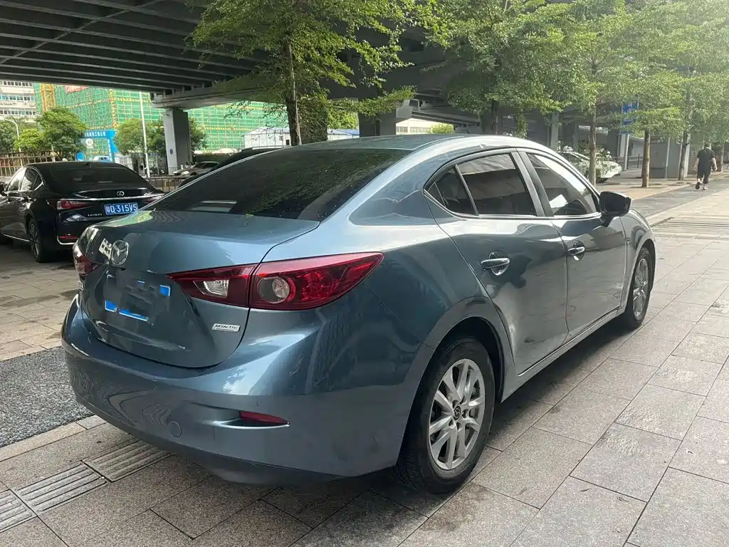 Mazda 3 Axela — миниатюра 8