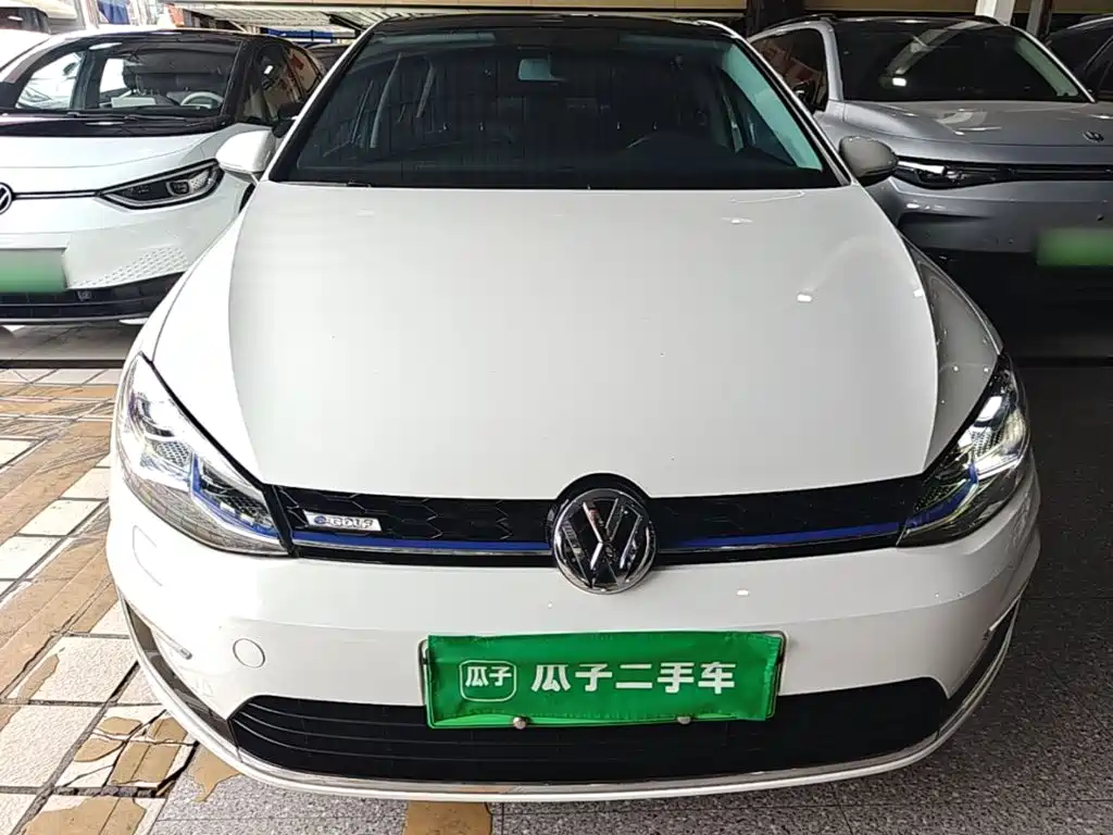 Volkswagen Golf EV — миниатюра 3
