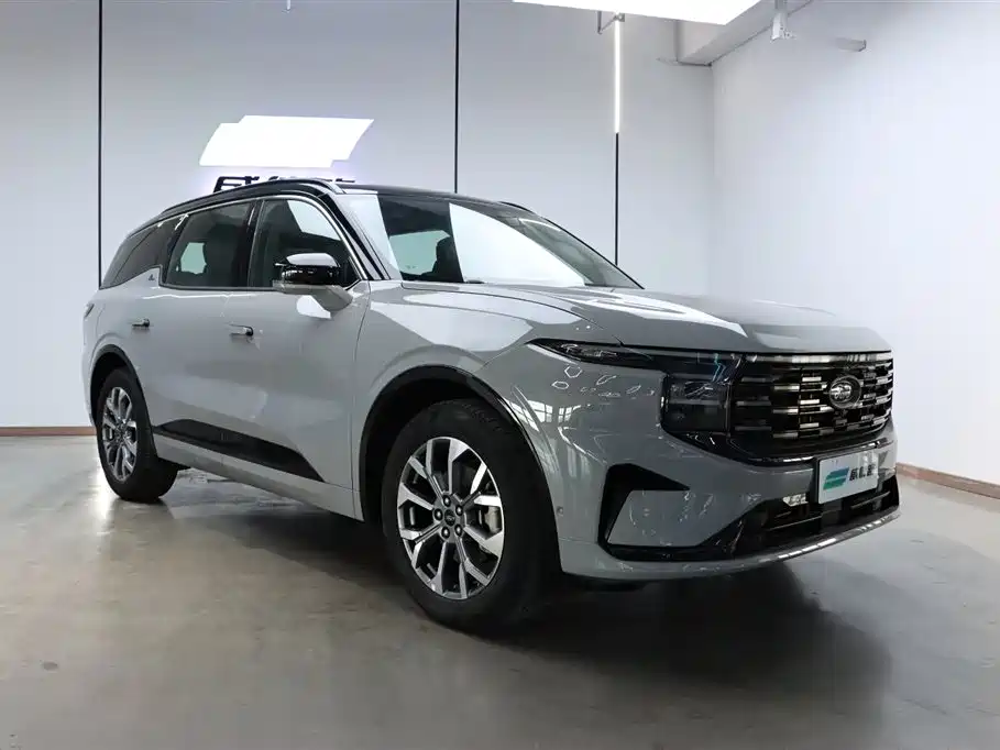 Ford Edge 2023 L 2.0T EcoBoost мест