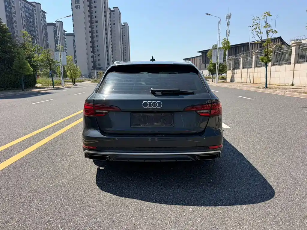 Audi A4 (Import) — миниатюра 8