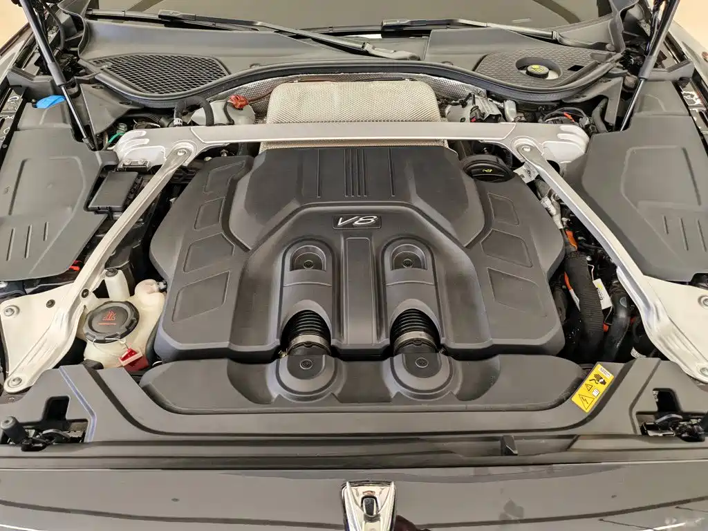 Bentley Flying Spur — миниатюра 9