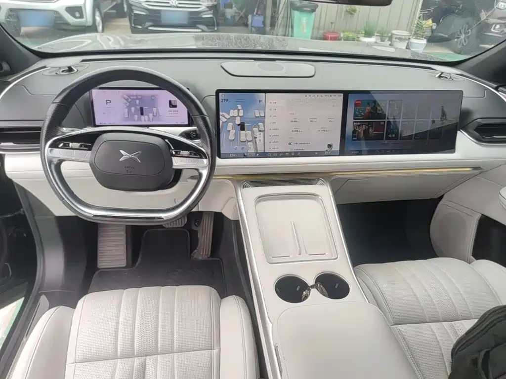 XPeng G9 — миниатюра 10