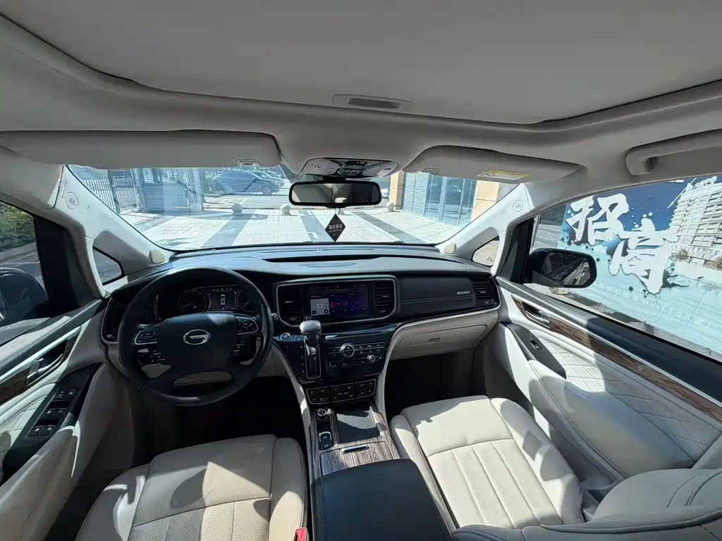 GAC M8 2018 320T Luxury