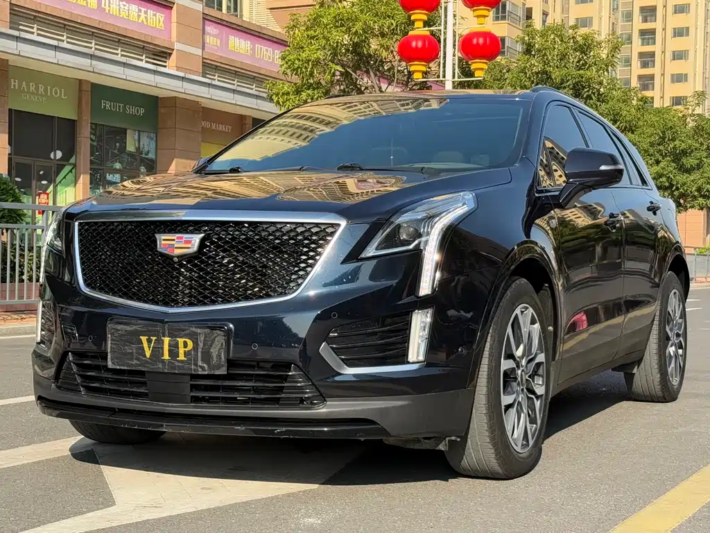 CADILLAC XT5