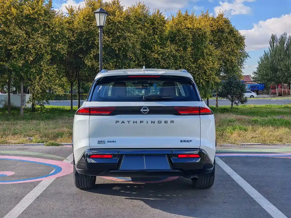 Nissan Teramont — миниатюра 5