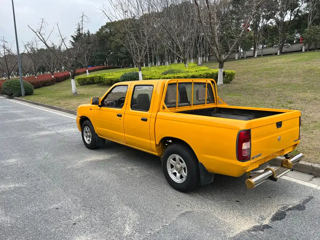 Nissan D22 — миниатюра 6