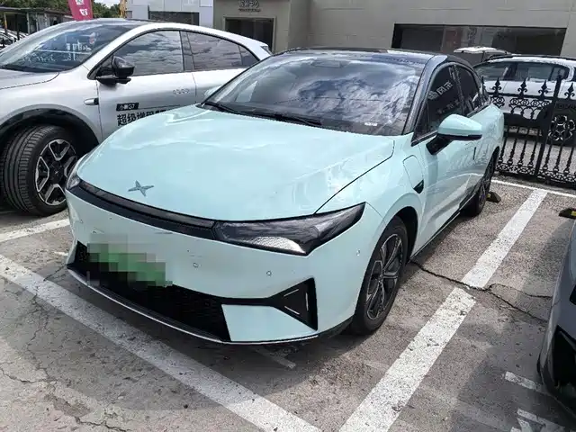 XPeng P5