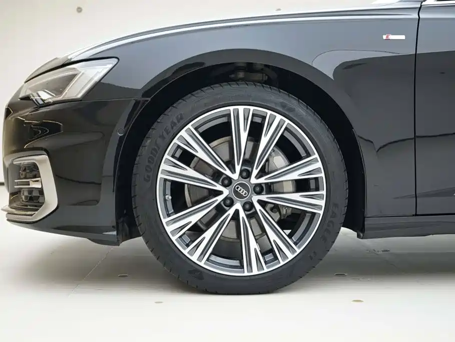 Audi A6L — миниатюра 15