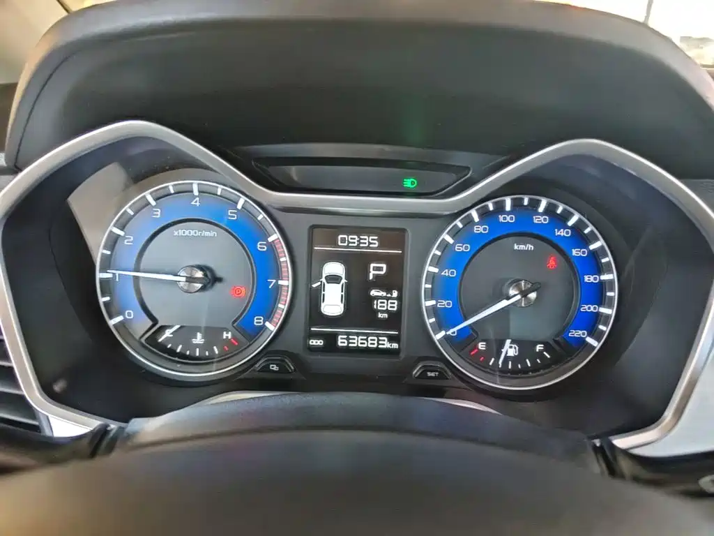Geely Vision X3 — миниатюра 12