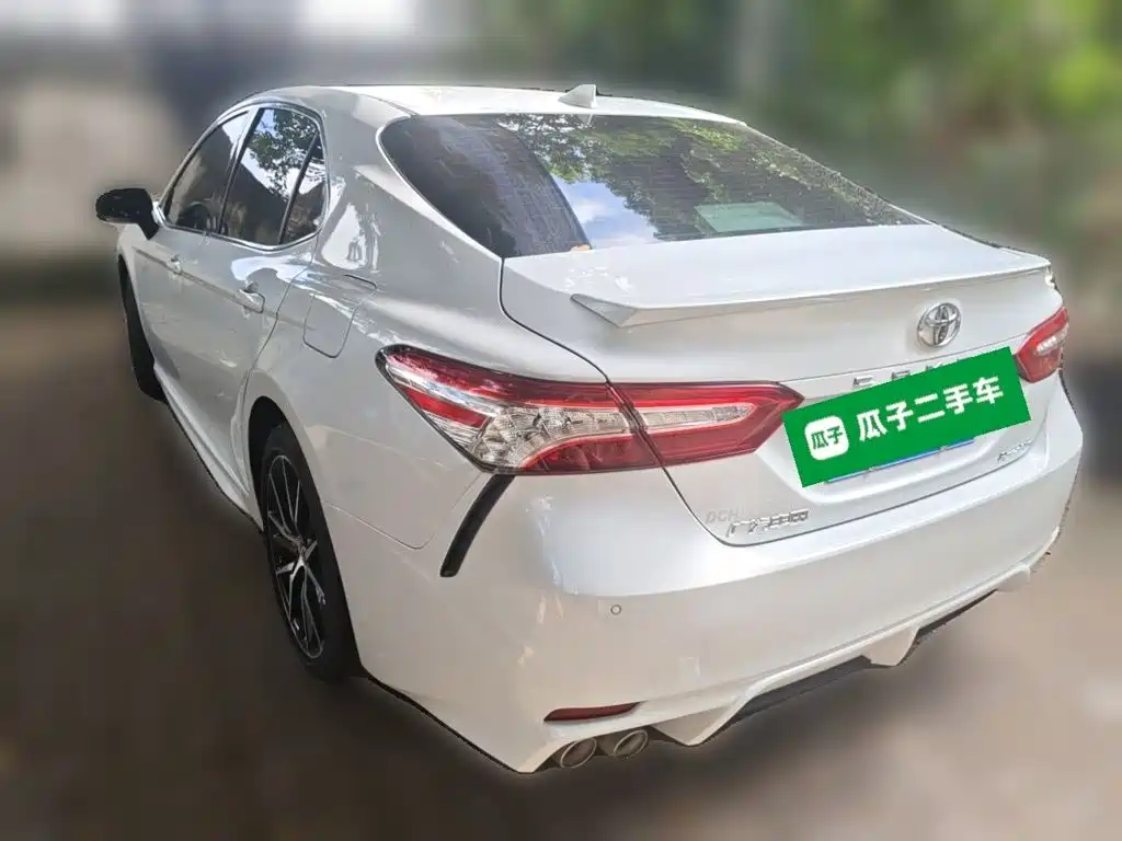 Toyota Camry — миниатюра 25