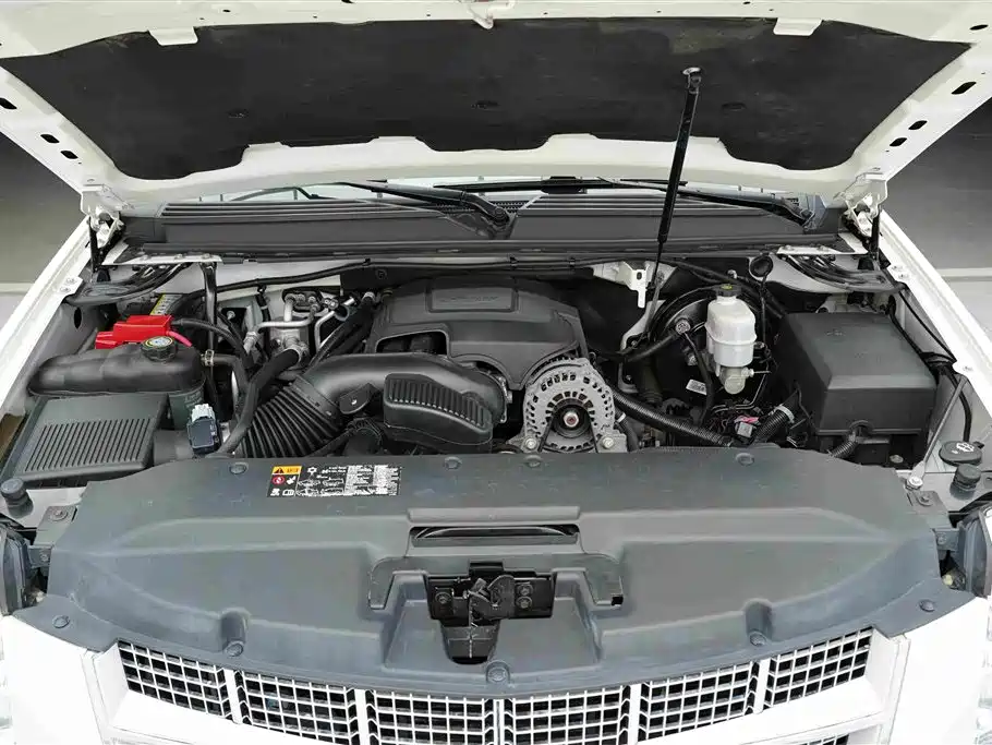 Cadillac Escalade 6.2L ESV Platinum Edition Extended Type, фото 47
