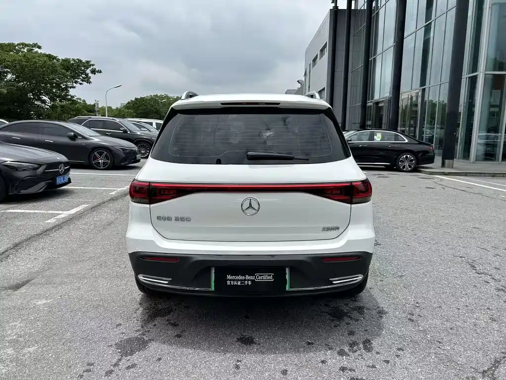 Mercedes-Benz EQB 2023 EQB 260