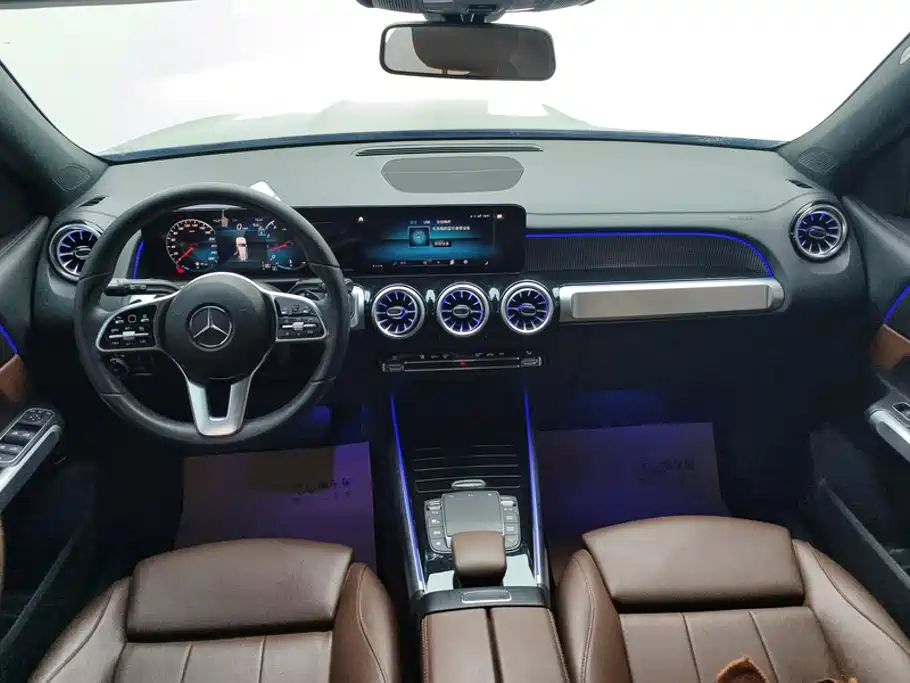 Mercedes-Benz GLB — миниатюра 12