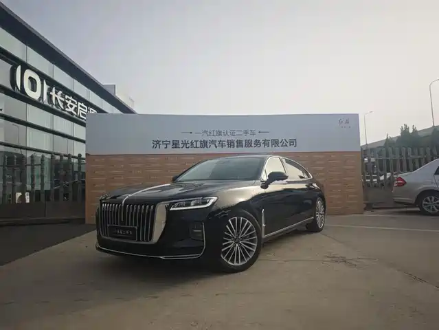 RED FLAG HONGQI H9 2021