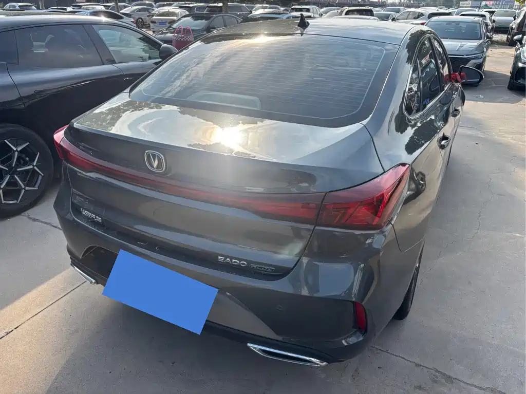 Changan Eado — миниатюра 7