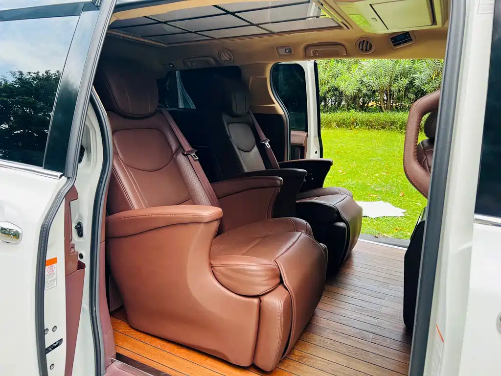 Toyota Sienna — миниатюра 11