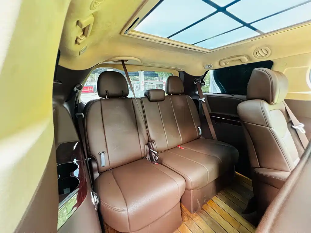 Toyota Sienna — миниатюра 23