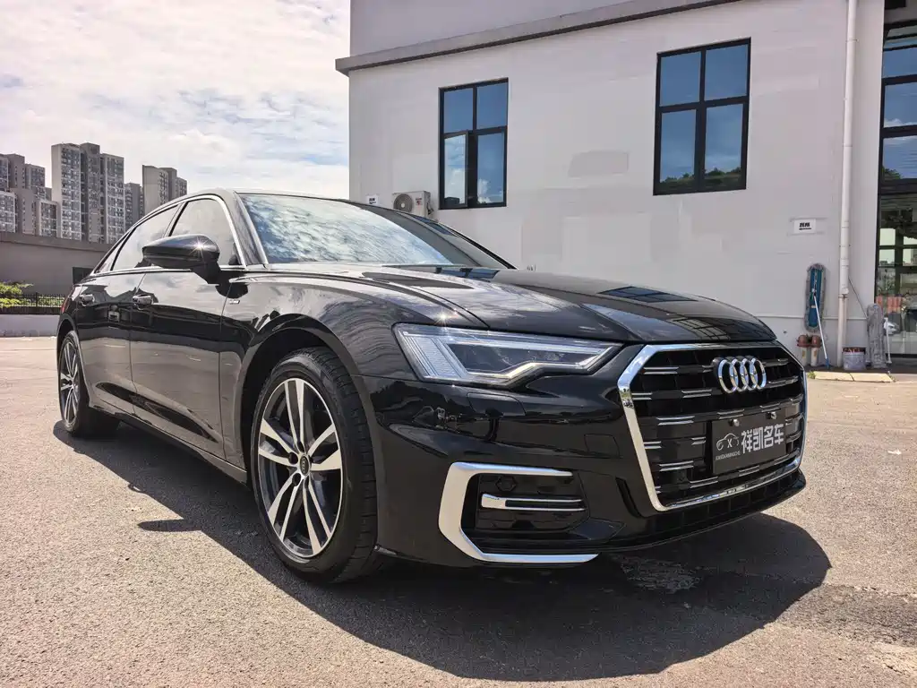 Audi A6L 2025 40 TFSI Luxury