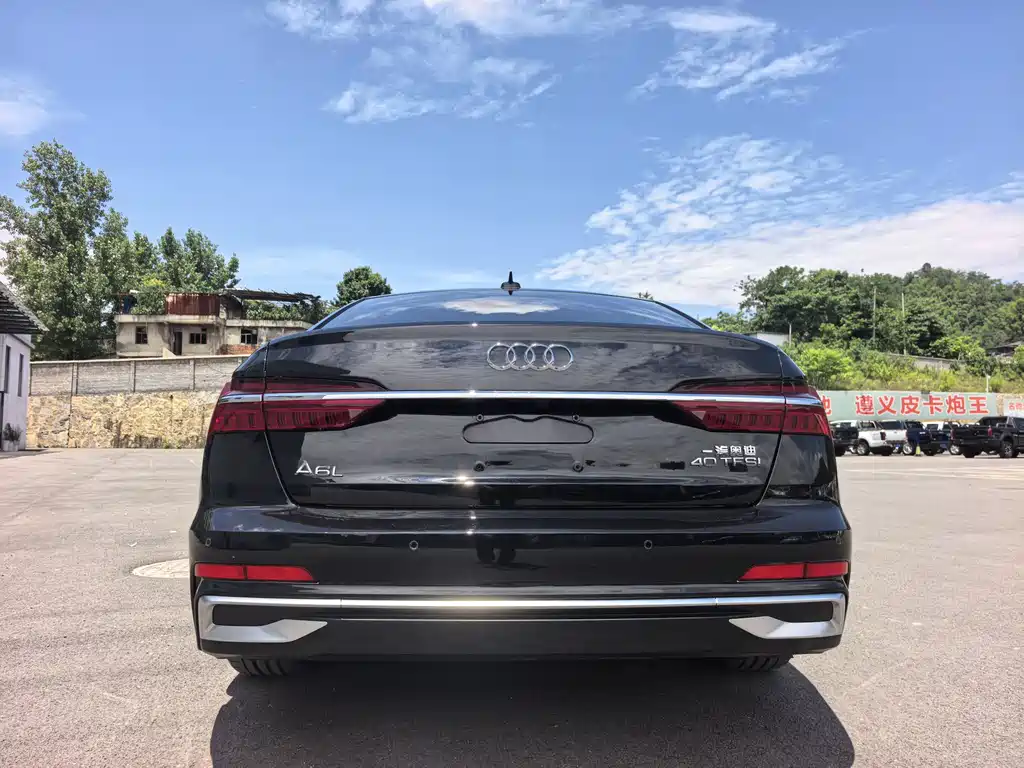 Audi A6L 2025 40 TFSI Luxury