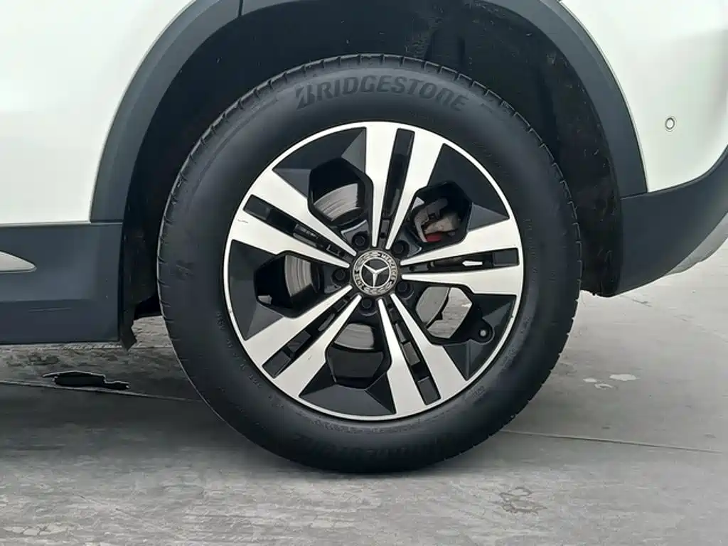 Mercedes-Benz GLA — миниатюра 11