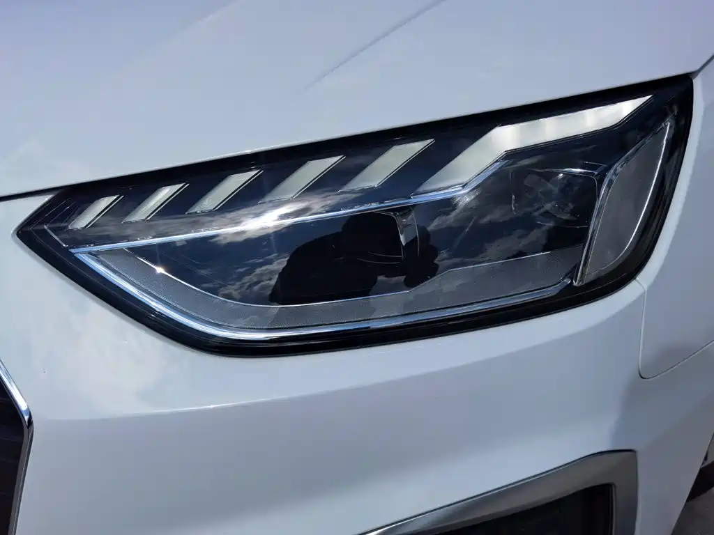 Audi A4L — миниатюра 24
