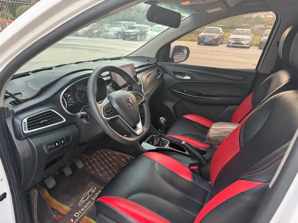 Baojun 730 1.5L Manual Fashion Type 7 seats China VI, фото 6