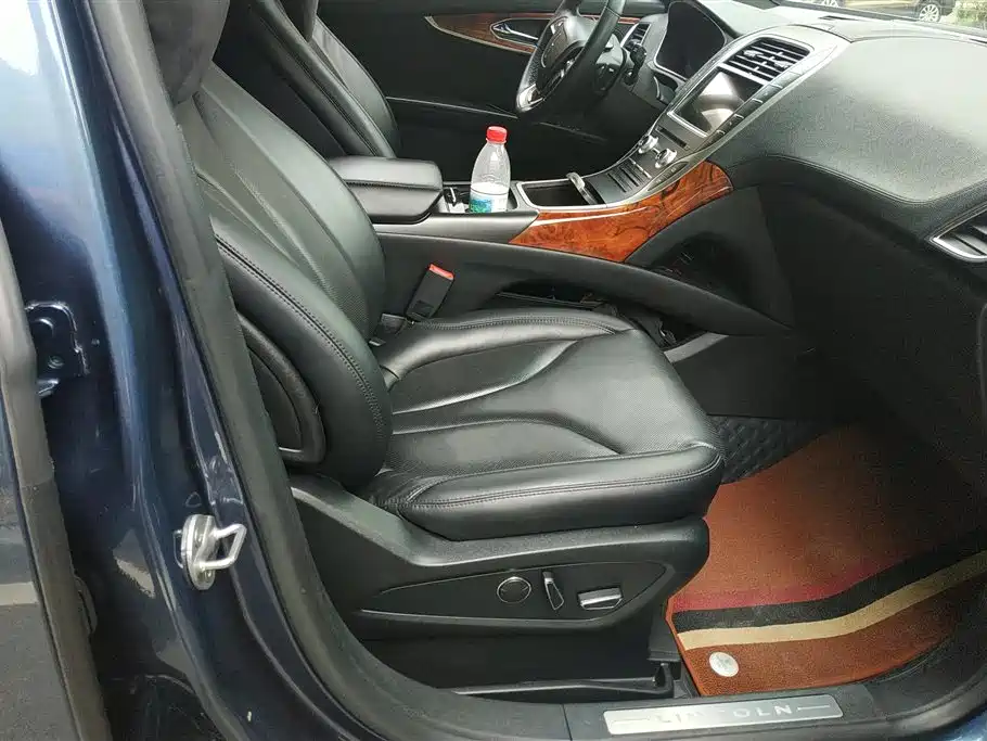 Lincoln Nautilus 2019 2.0T VI