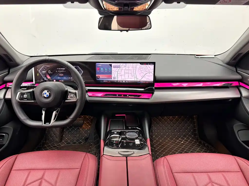 BMW 5 Series — миниатюра 10