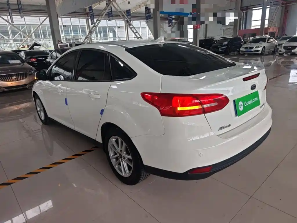 Ford Focus — миниатюра 5