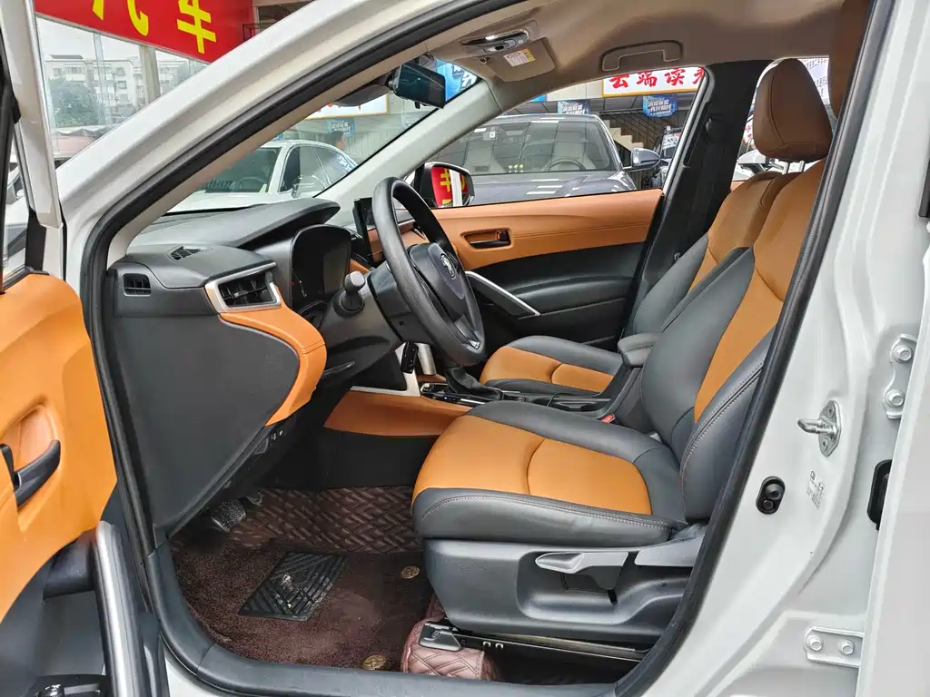 Toyota Corolla Cross — миниатюра 3