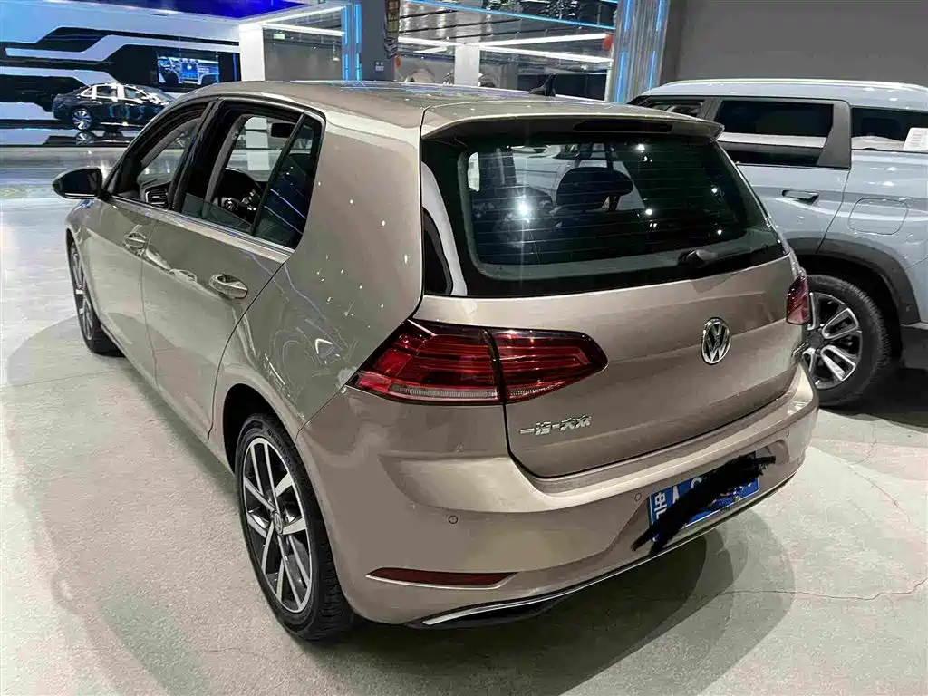 Volkswagen Golf — миниатюра 3